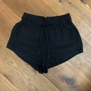 LULULEMON INNER GLOW HIGH RISE SHORTS 3” Modal Size 6 Black